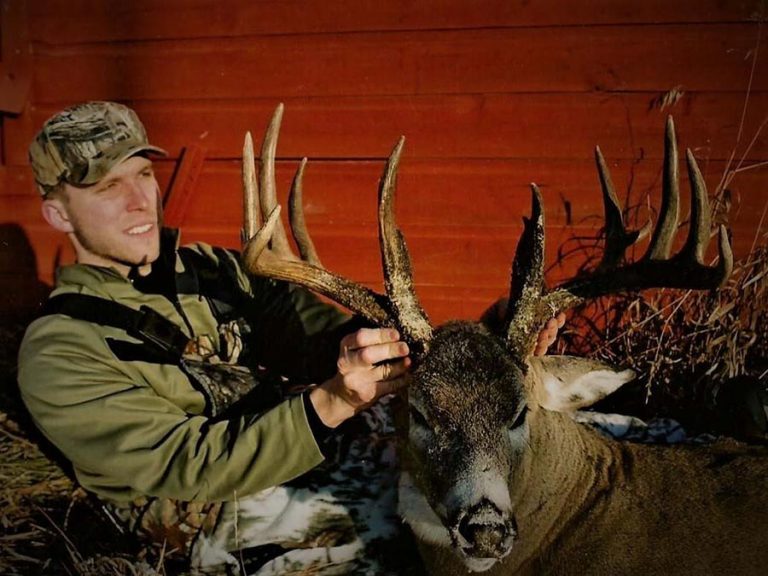 Article-A-Texas-Hunter’s-Dream Whitetail buck